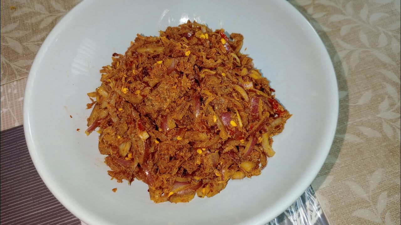 কক্সবাজার রেস্টুরেন্ট স্টাইলে ছুরি শুঁটকি ভর্তা।