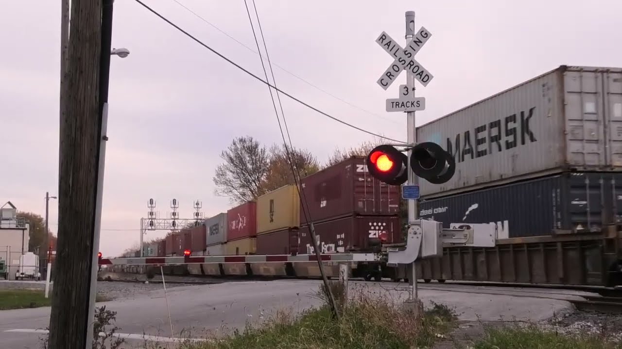 CSX 590 West in Fostoria, OH 10/24/22