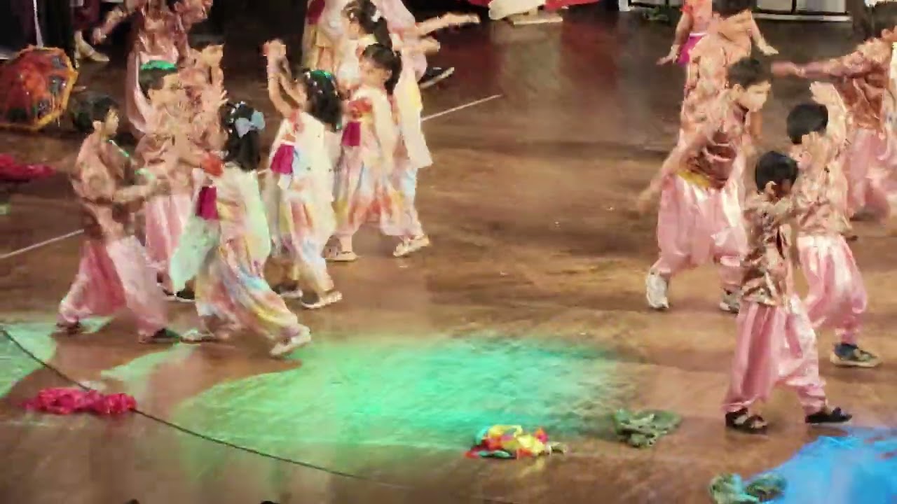 Aayushi 20260 Sr.kg annual day