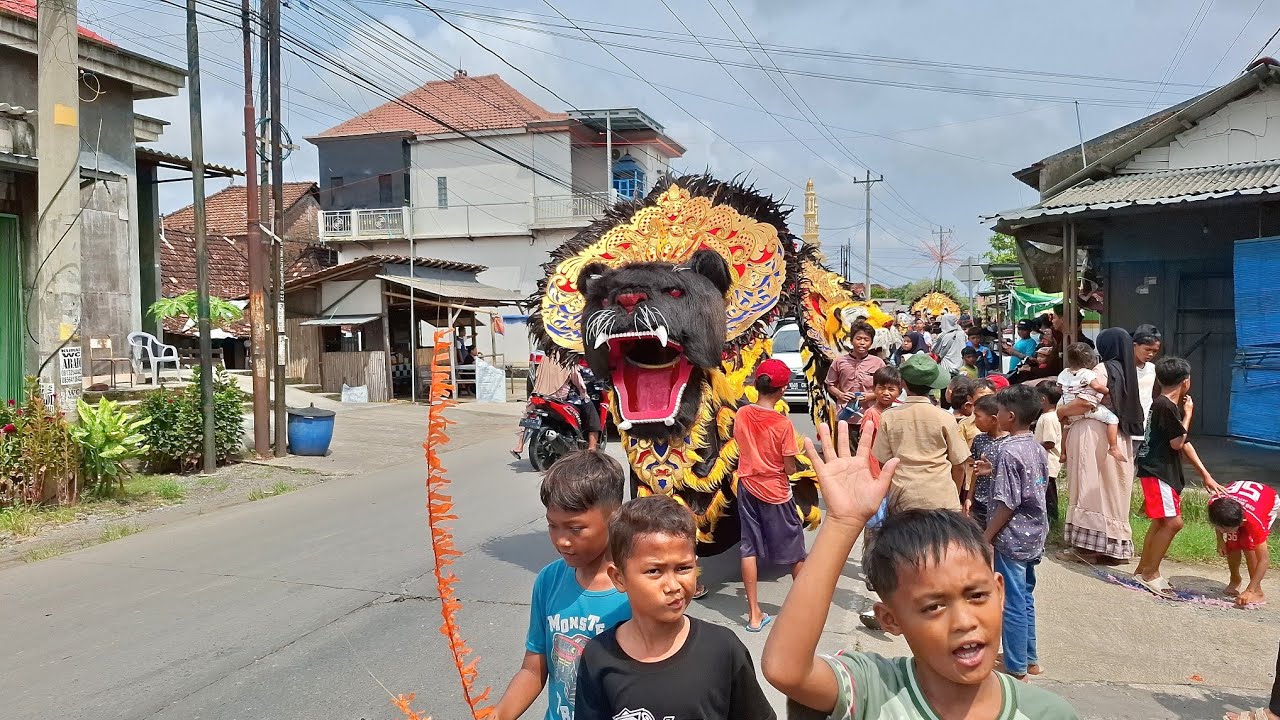 Iring iringan barongan putro turonggo samudro live bonang demak