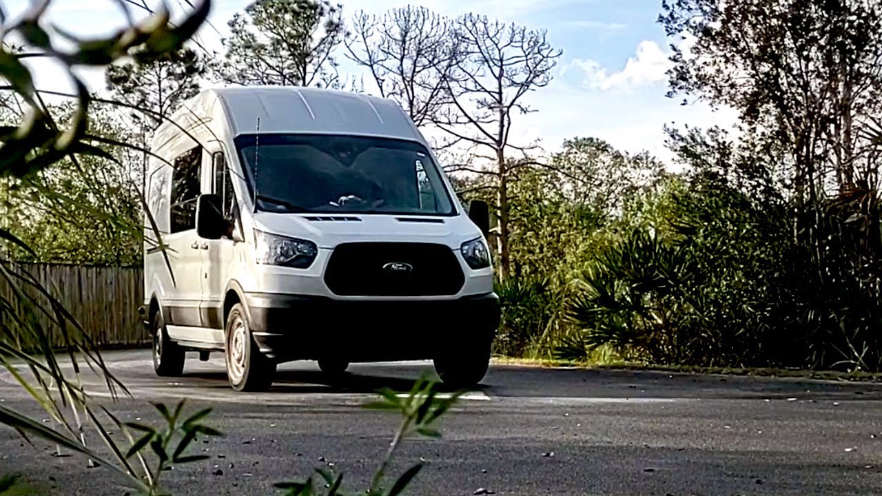 Осматриваем Неаполь и Форт-Майерс после урагана Иан (видеоблог о путешествиях на фургоне по Флориде)