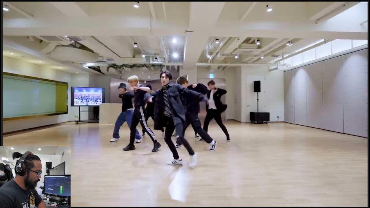 Профессиональный танцор анализирует песню NCT U «Любовь 90-х» [Репетиция]