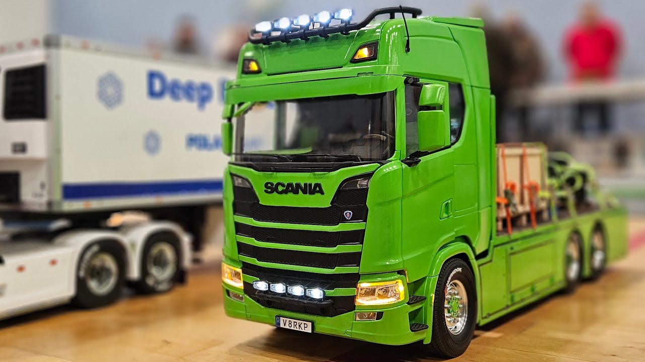 Amazing DAF, SCANIA, MAN, Mercedes RC trucks in action at UK's biggest Monthly truck event UK