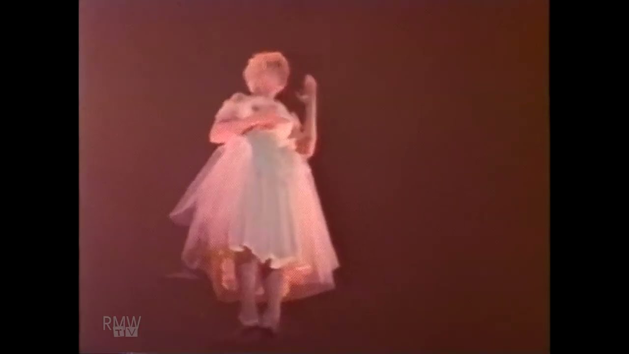 Julee Cruise - Into the Night (Angelo Badalamenti / David Lynch, alt. ending)