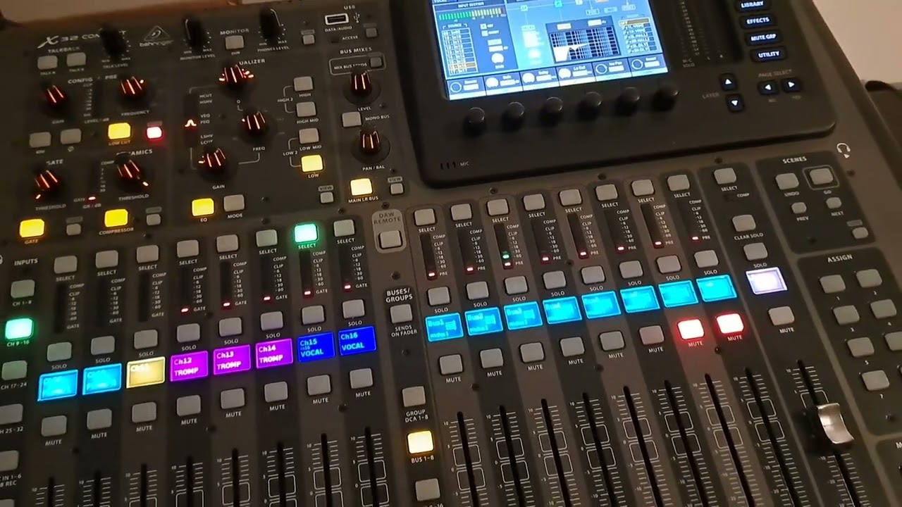 COMO AUMENTAR EL VOLUMEN al microfono de la PASTORA.