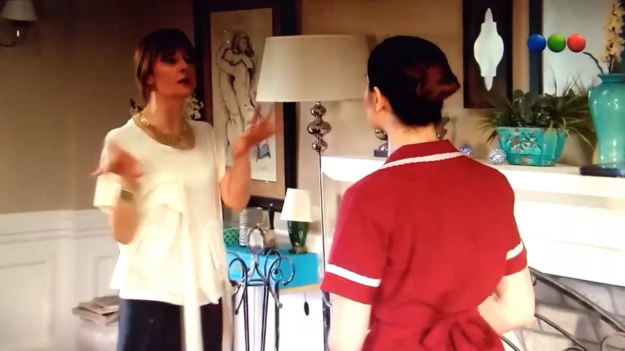 Andrea educando a nina 
