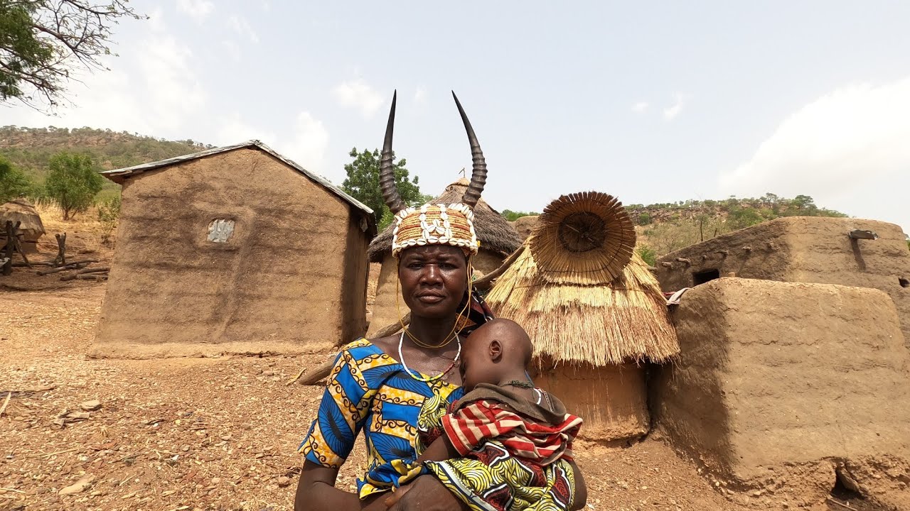 TOGO - Visite du village Basamba (Tata Taberma)