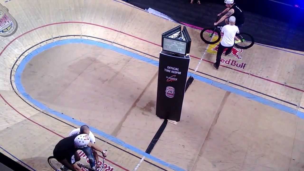 RedBull MiniDrome Milano - The Final: Toms Alsbergs VS Conord Charlie