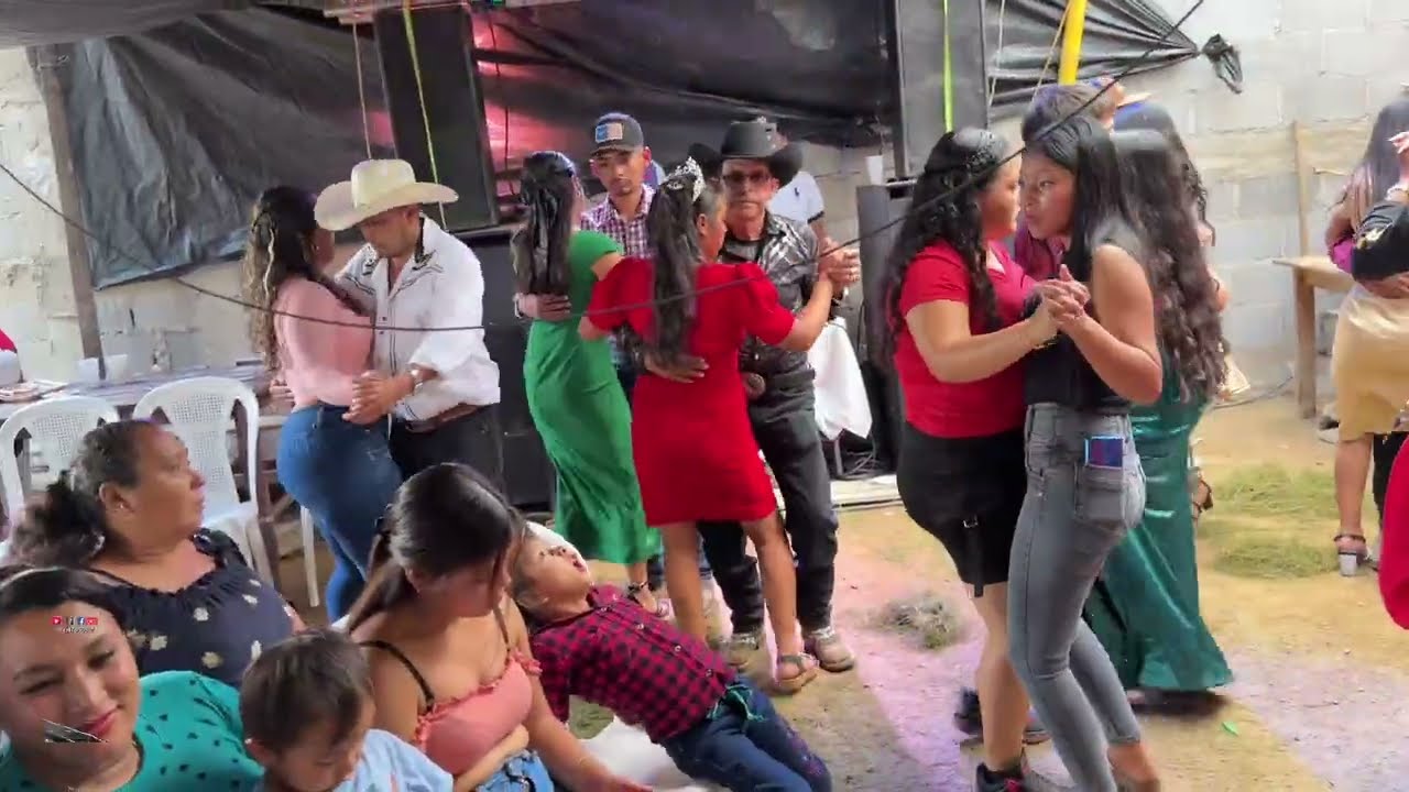 Llegó el sabadito y estás linda muchachas lo saben que rico baile 💃