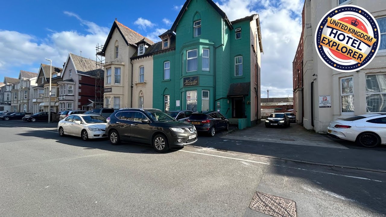 The Holmlea | Blackpool, United Kingdom | Hotel Review 🏨