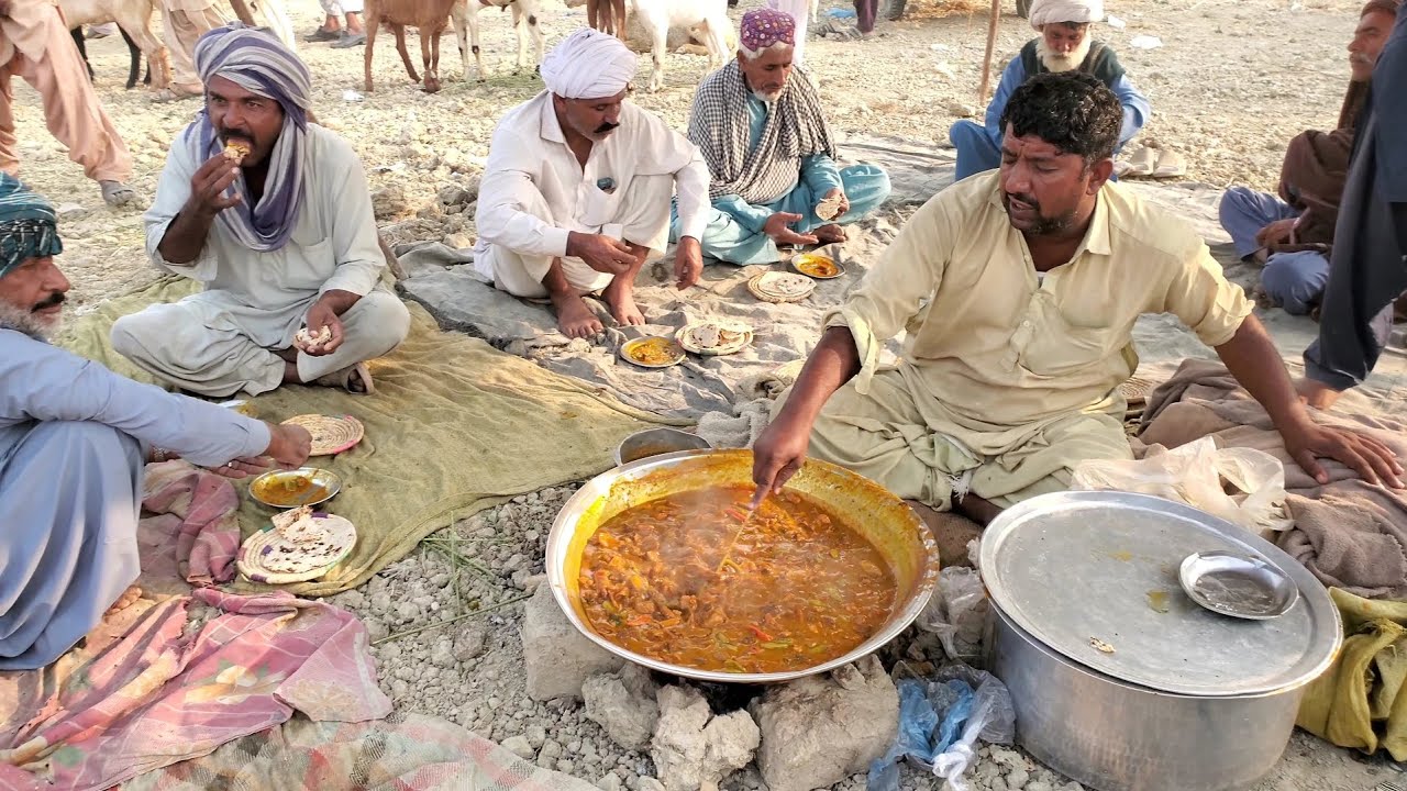 “Desi Culture | Poor People Street Breakfast“Real Desi Breakfast on the Ground#viralvideo #trending 