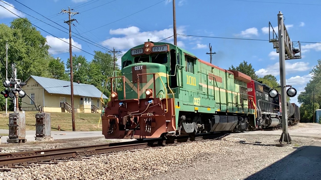 New Track Added At RR Crossing, Becomes 2 Track Crossing . Old General Electric Engine Gets Workout!