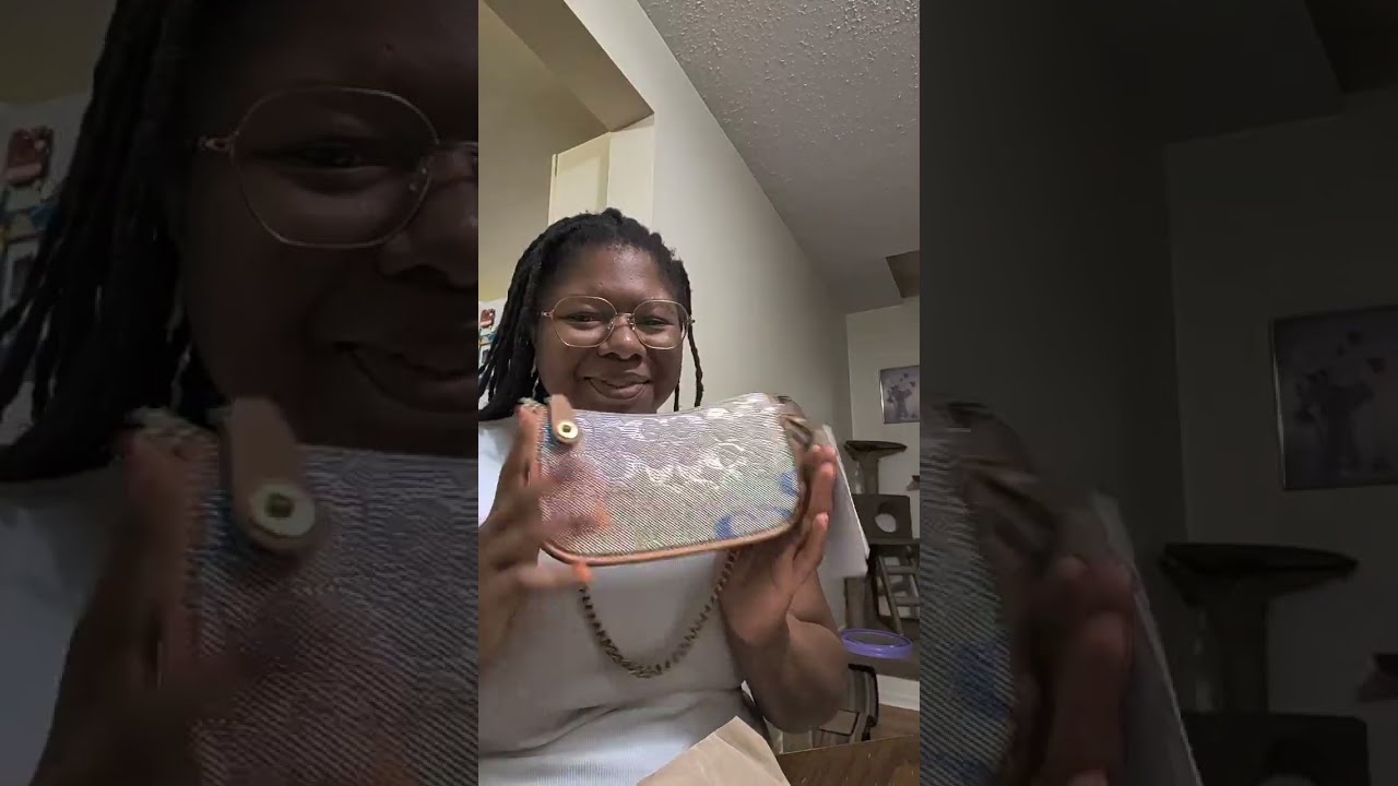 Unboxing Coach's Swinger Bag 20 in Rainbow Crystal Signature Jacquard