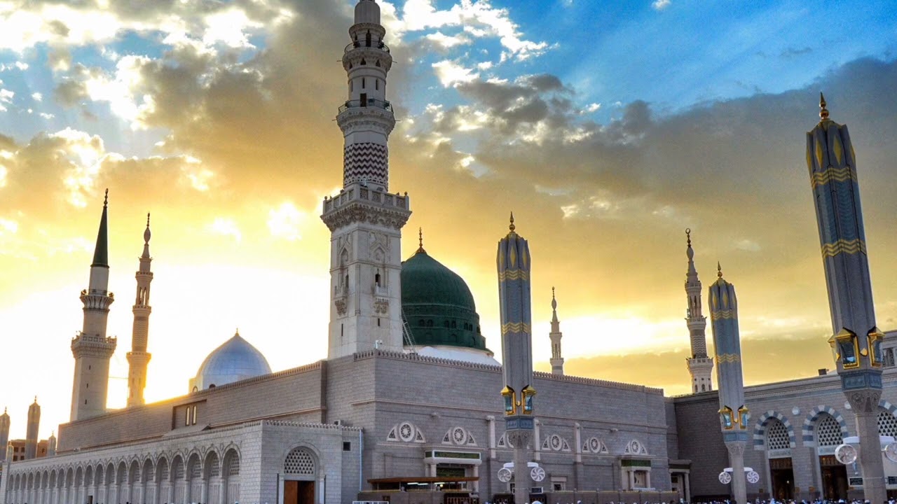 خوشبو ہے دو عالم میں تیری اے گلےچیدہ (نعت).