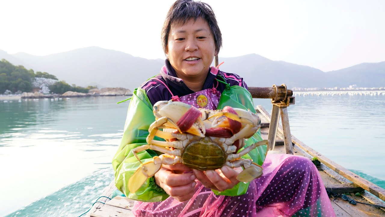 阿兴带老婆出海，抓到久违的蟹王和大鱼，老婆都乐开了花