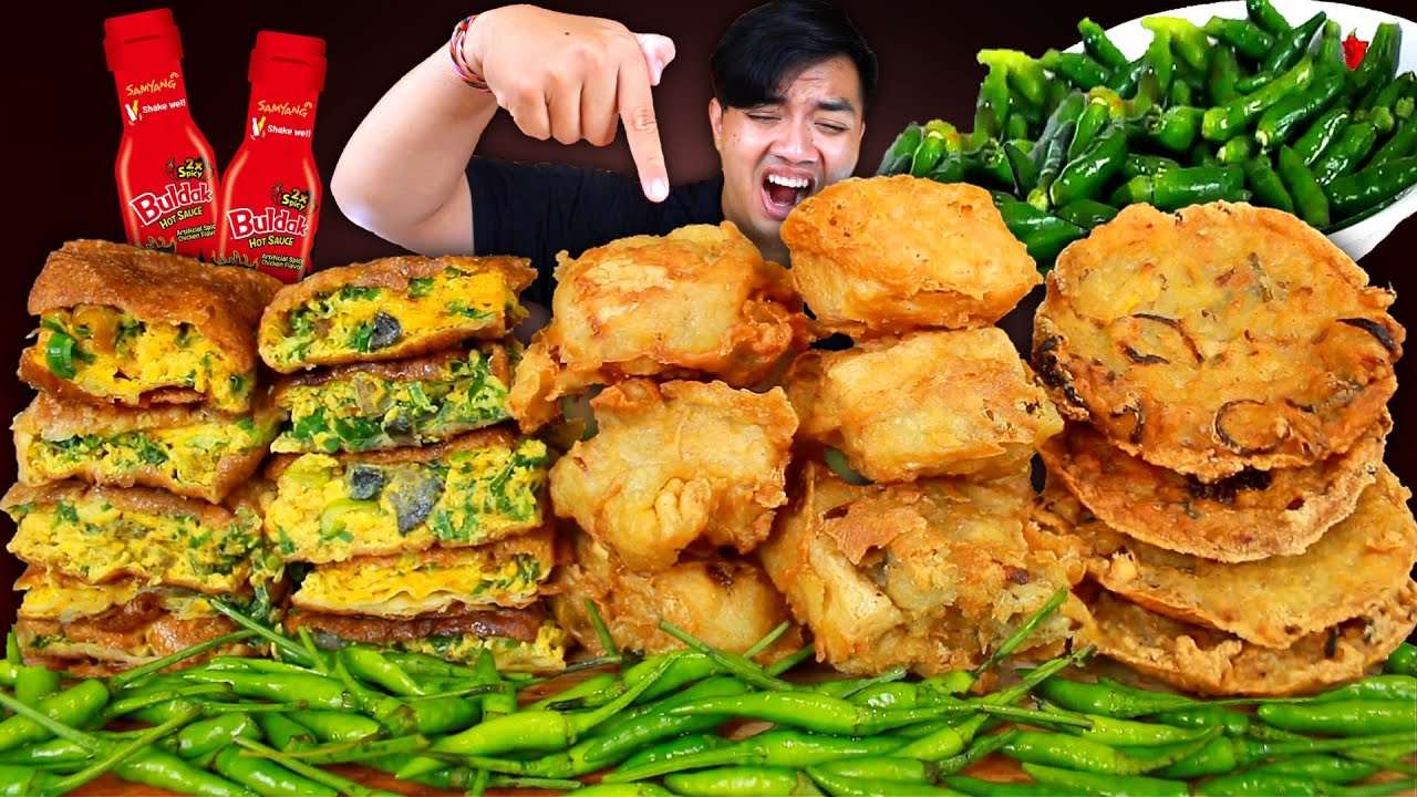 MUKBANG MARTABAK TELOR + GORENGAN TAHU KRISPI BAKWAN KRISPI PAKAI CABE IJO PEDAS