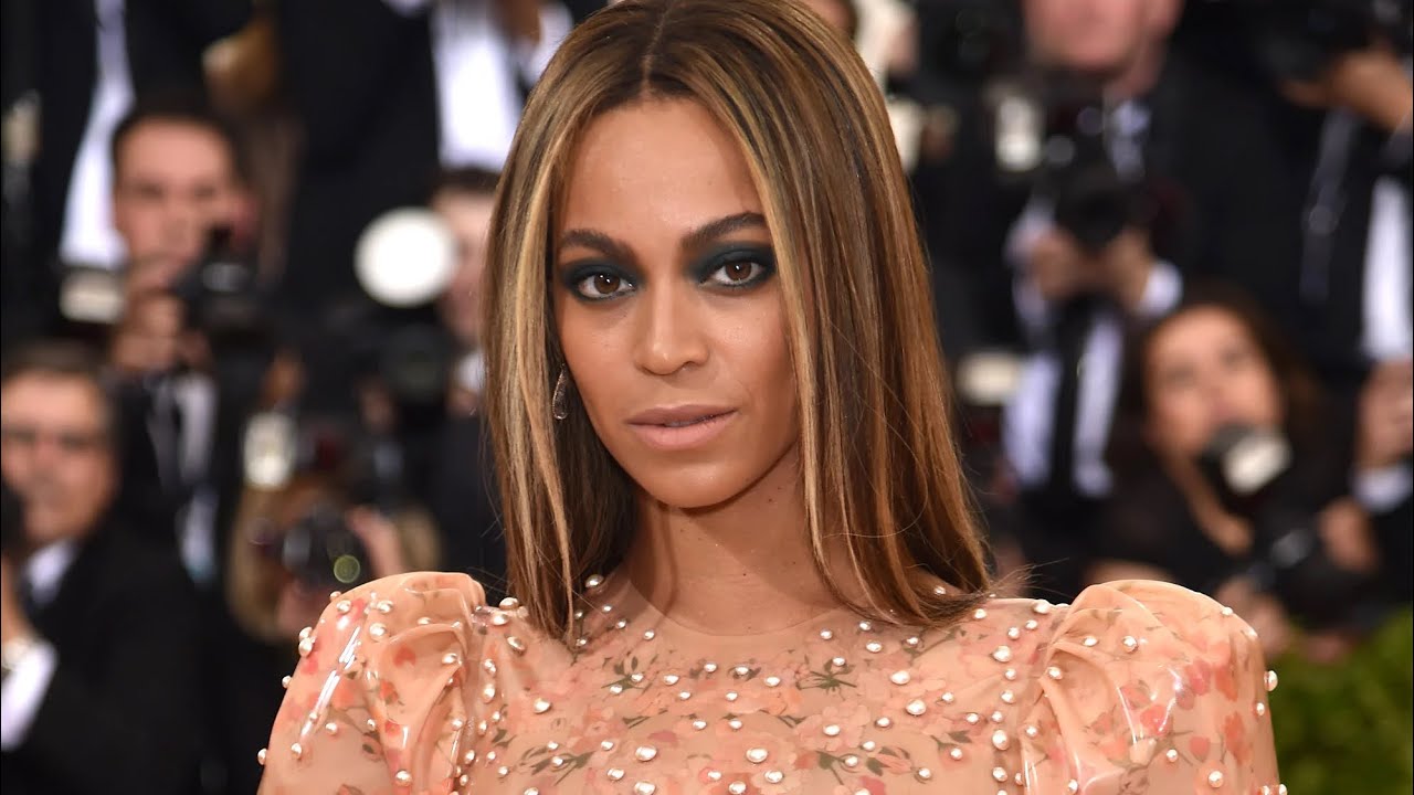 Beyonc&eacute; 2026 Predictions &mdash; Tarot Reading 🔮✨Tough Year Ahead? 