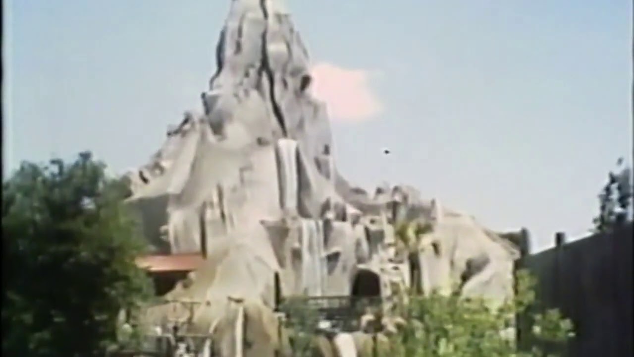 Vintage Home Movie - Kings Dominion Theme Park - Virginia (1979)
