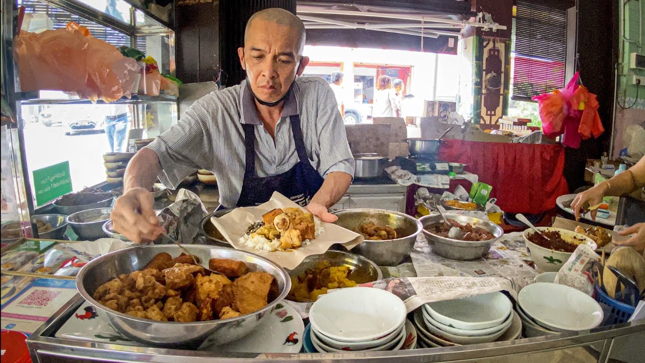 Malaysia Street Food - The Tastiest Street Eats in Muar, Johor (Local Favorites Only!)