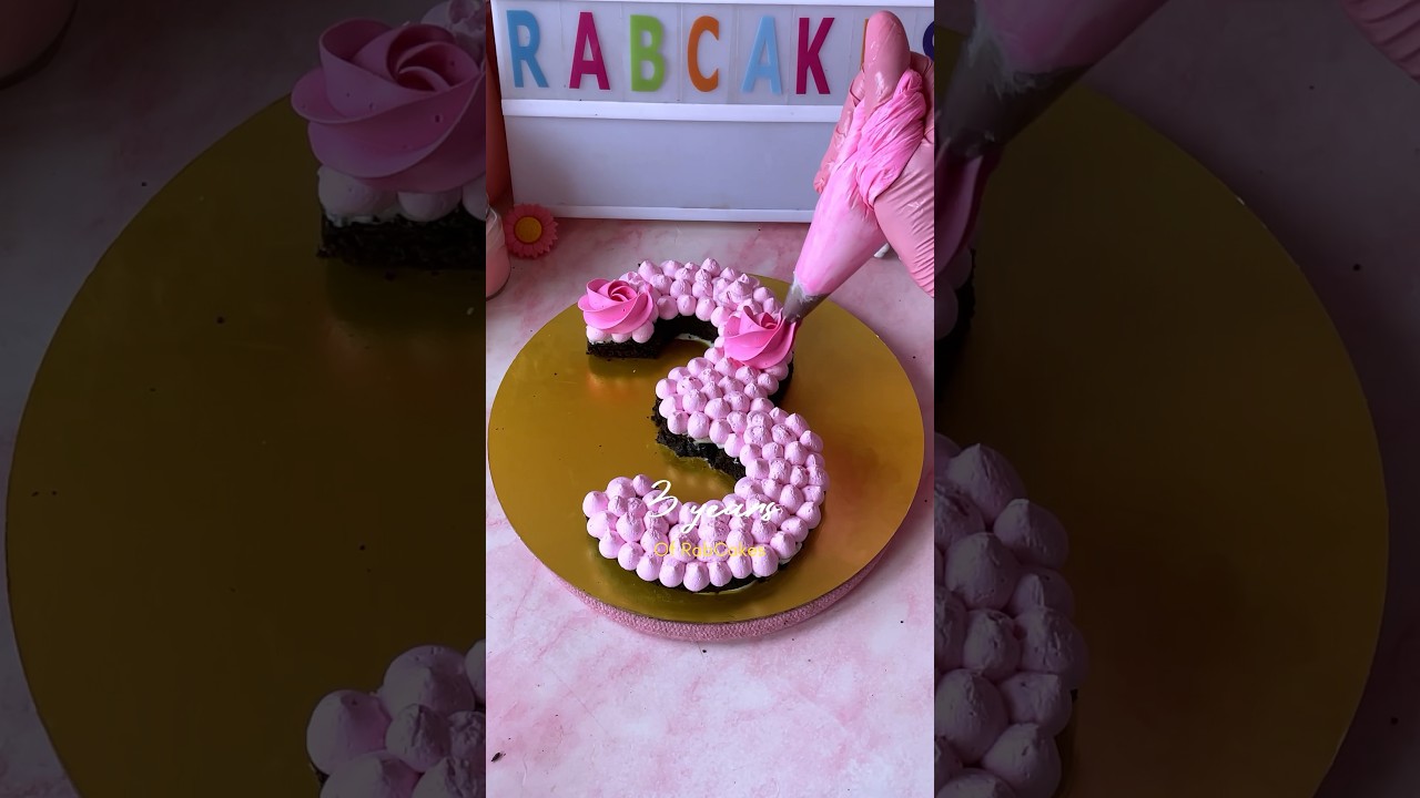 Number 3 cake #numbercake #3 #shorts #viralshort #trendingshorts #3numbercake #3yearsofrabcakes