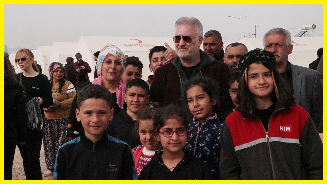 Sanatçılardan, Depremzedelere Moral Ziyareti