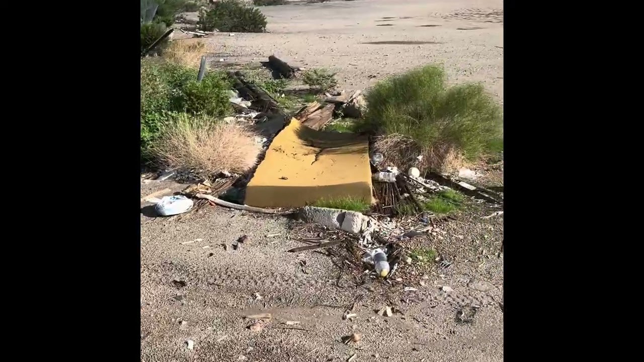 Quartzsite abandoned love