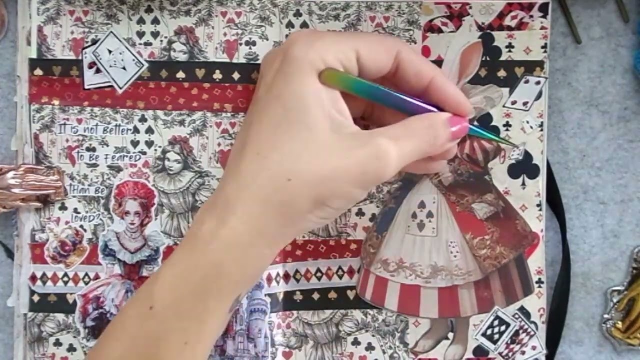 Wonderland Hand  