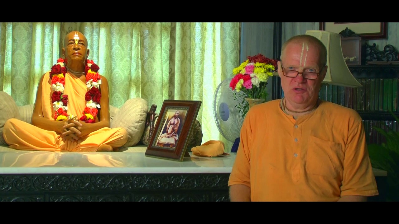 Is it required to change dress of deity daily? By Gaurhari Prabhu