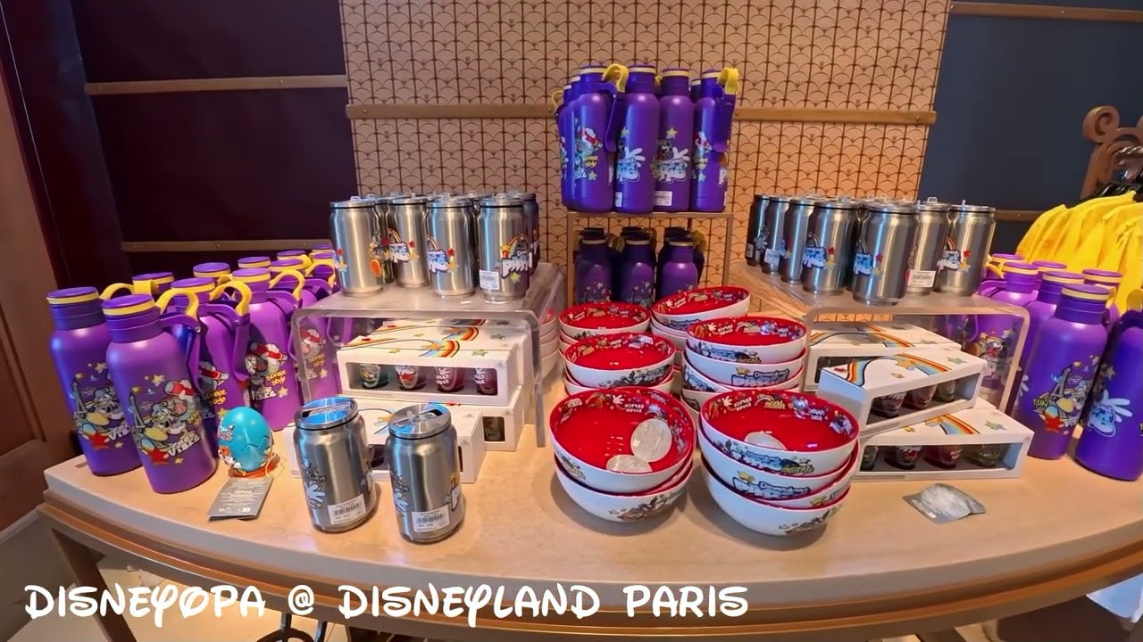 SHOP WALK THROUGH - WORLD OF DISNEY 1/6 - Disneyland Paris - DisneyOpa