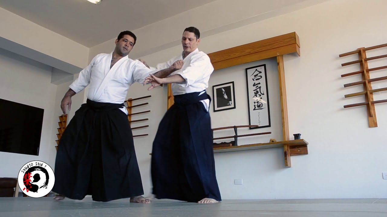 Chudan Tsuki Kotegaeshi Ura