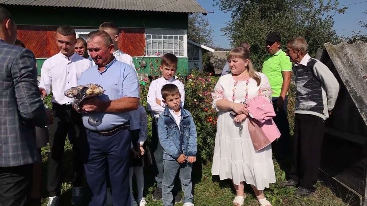звичаї та традиції бойківського весілля, дорогою від барвінку, різання барвінку
