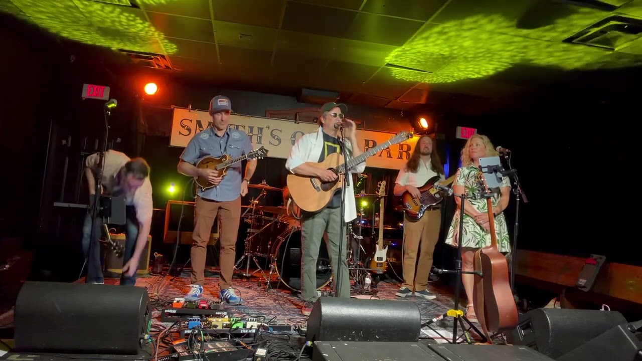 Jarvis Taylor Live @ Smith&rsquo;s Olde Bar (full set)