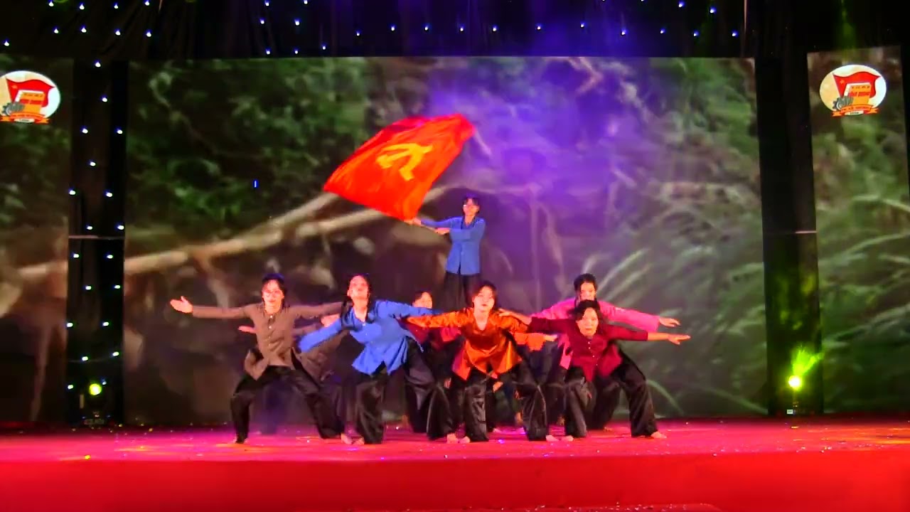 Hoạt cảnh: Con đường cách mạng - lớp 11H trường THPT Hồng Quang