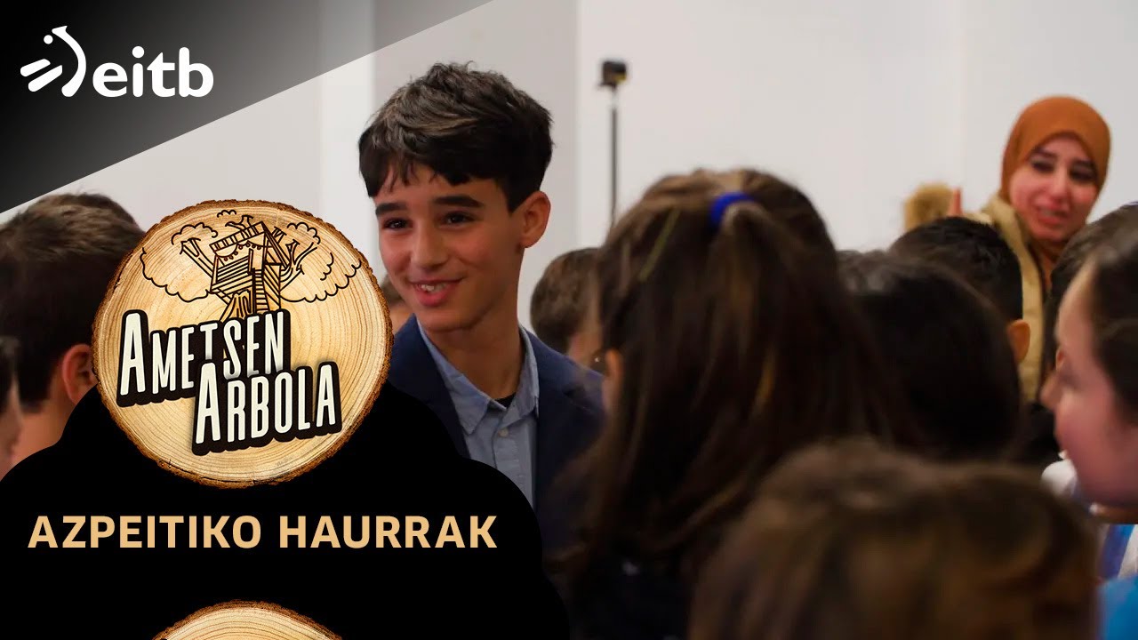 Azpeitiko haurrak, hunkituta Nouh laguna Belgikatik bisitan joan zaienean