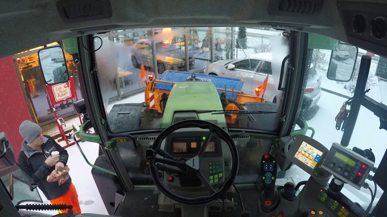 Fendt 716 Vario im Winterdiensteinsatz