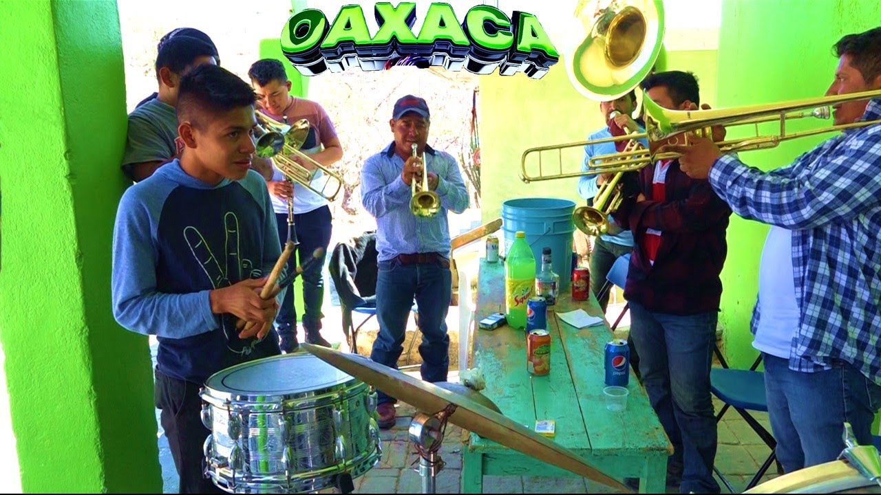 La Banda de mi Pueblo la Mejor de la Zona