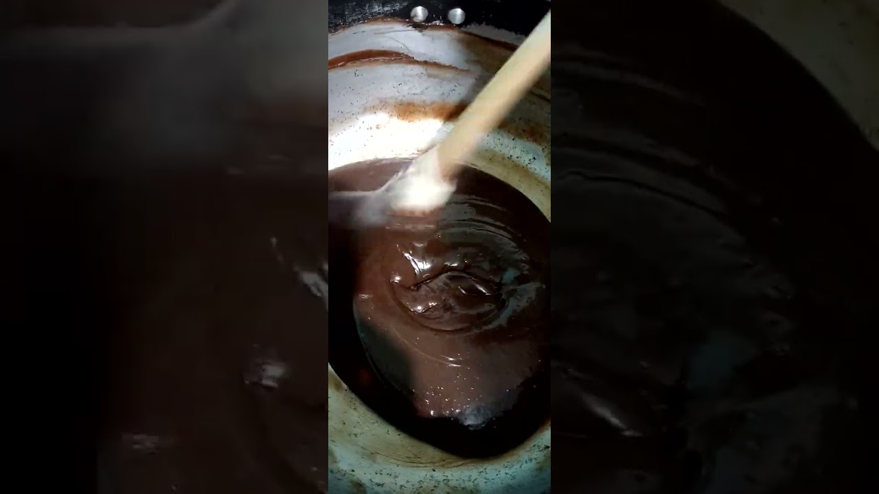 FAZENDO BRIGADEIRO DE CHOCOLATE 