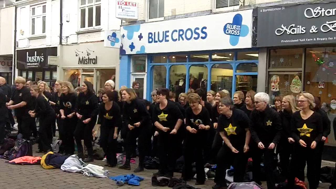 Newbury Town Centre Flashmob (Newbury, Speen & Thatcham Rock Choir