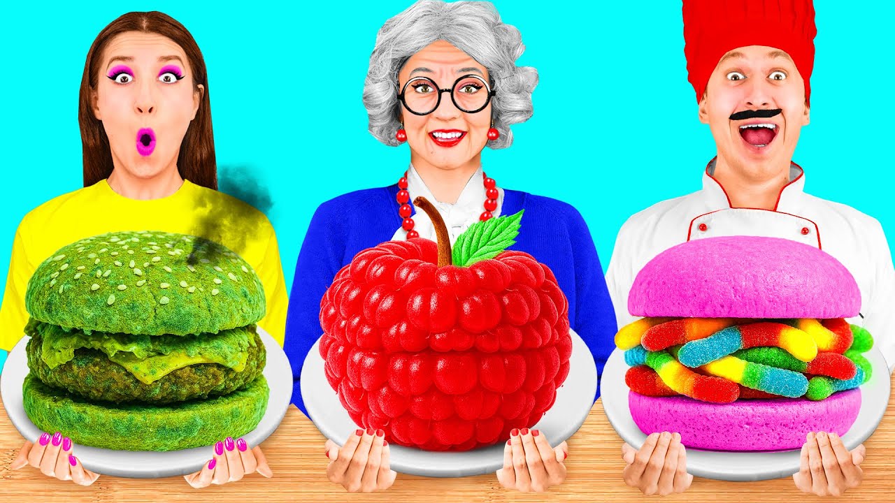Кулинарный Челлендж: Я против Бабушки | Крутые Трюки с Едой от PaRaRa Challenge