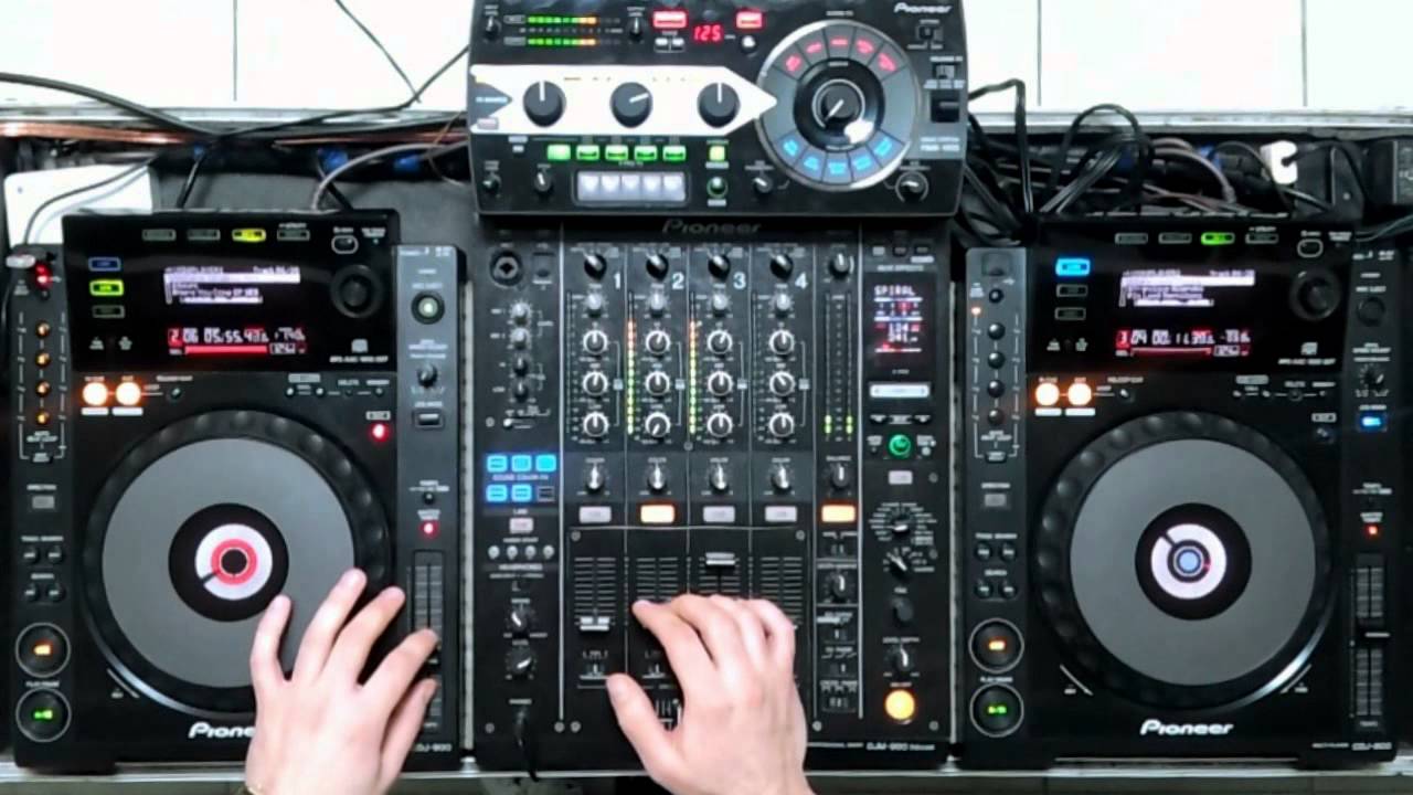 Dj Domenico Girolamo deep & tech house dj set [01/2014] Djm 900 Nxs - CDJ 900 - RMX 1000