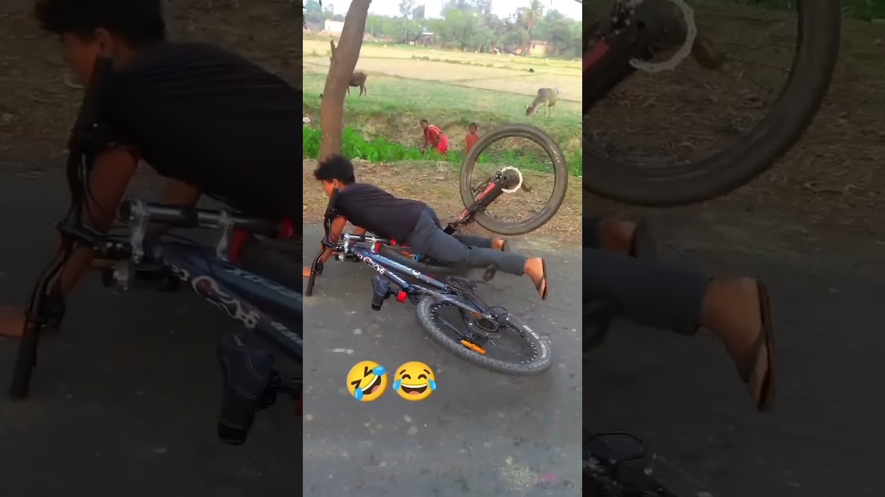 Bangladeshi Roads Cycle🤦&zwj;♂️ #shorts #cycling #mtb #bike