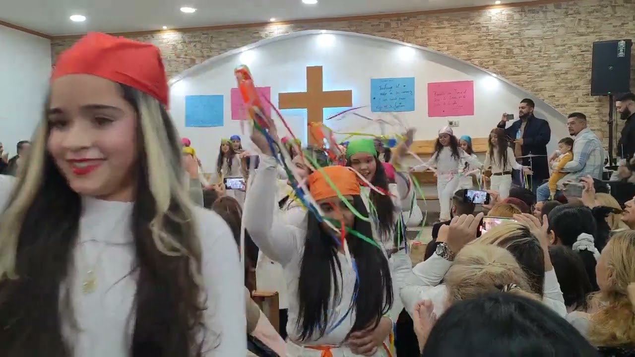 16/12/2023 IGLESIA DE USERA CULTO ESPECIAL DE NAVIDAD DANZA DE LAS NIÑAS DE LA IGLESIA 🙌🙌🙌