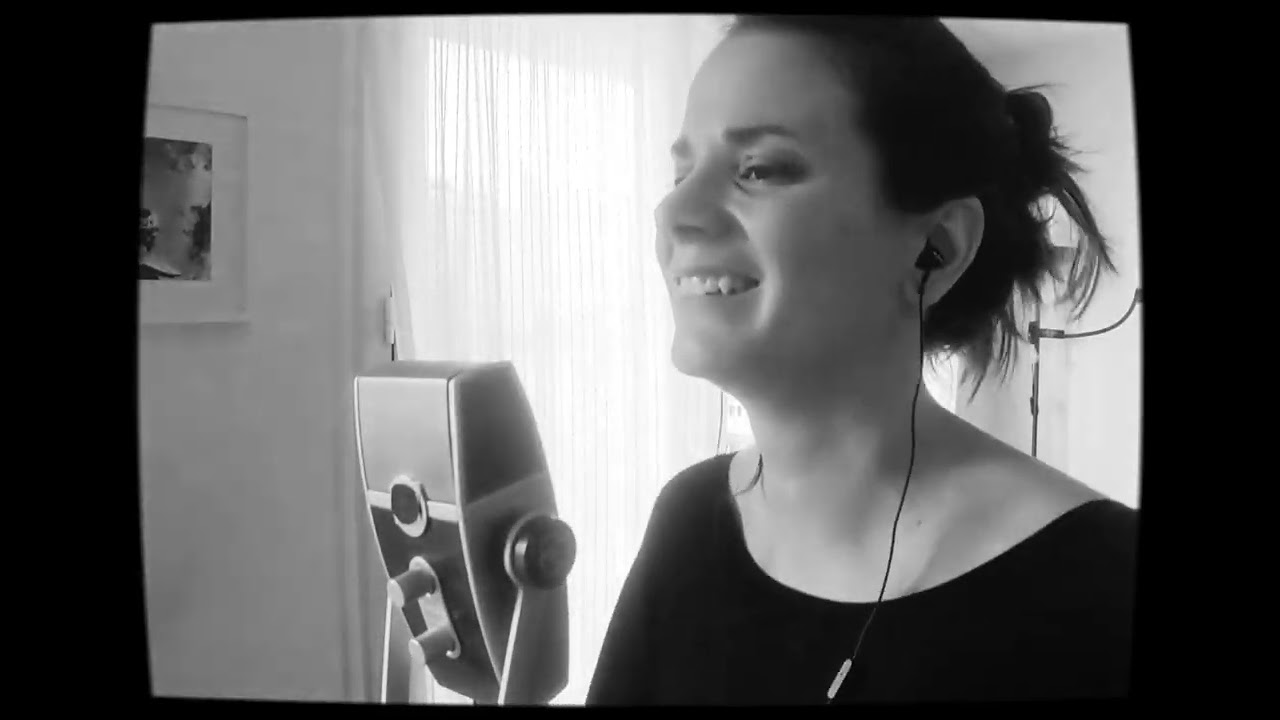 Elvis Presley - Blue Suede Shoes (cover)