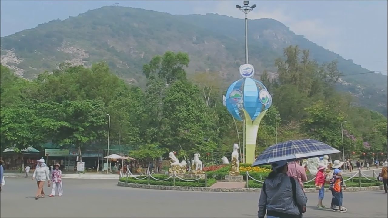 Du Lịch Miền Đông Nam Bộ - KDL Núi Bà Đen, Toà Thánh Cao Đài Tây Ninh.
