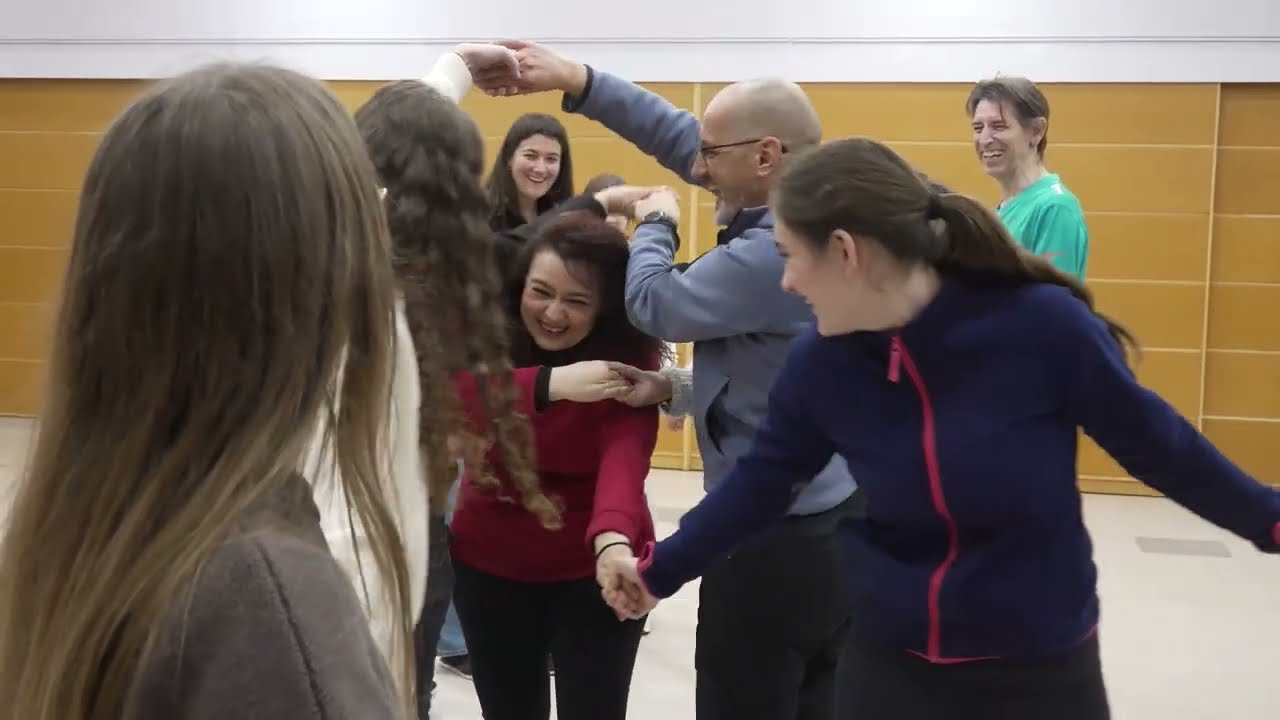 Una vintena d'assajadores van assistir al curs de monitoratge de ball infantil de gitanes