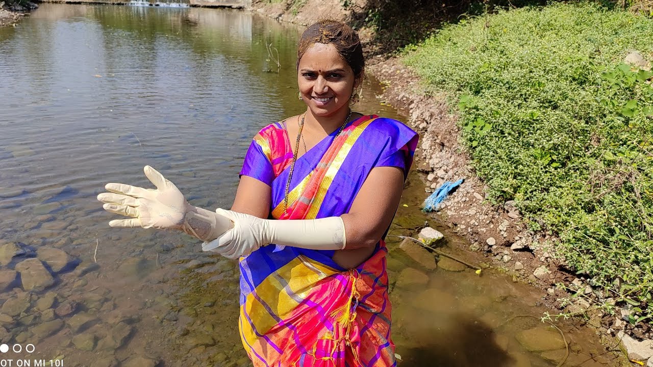 Recommended video washing clothes in river and my daily routine Indian mom💦💚💃
