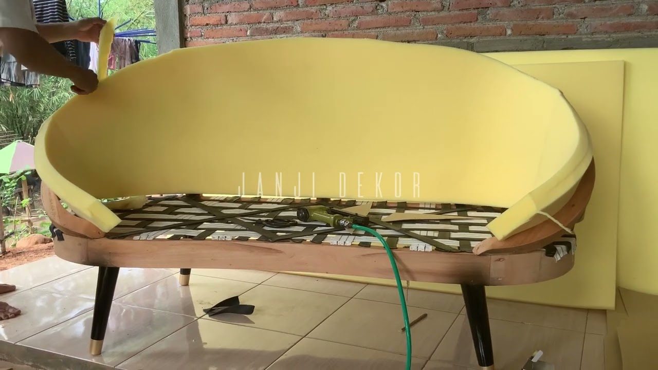 Pembuatan Sofa Minimalis Kacang untuk Dekorasi