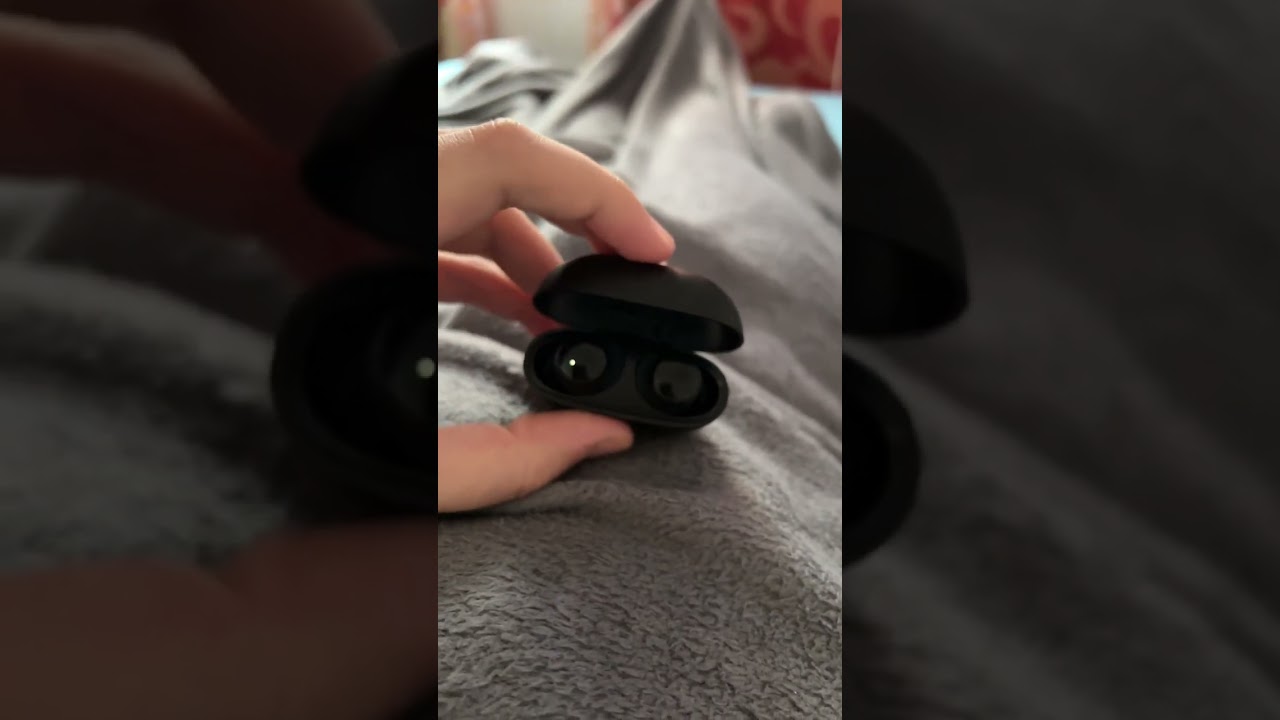 Redmi buds 3 lite , right one blinking and not working , have anyone resolve that ?