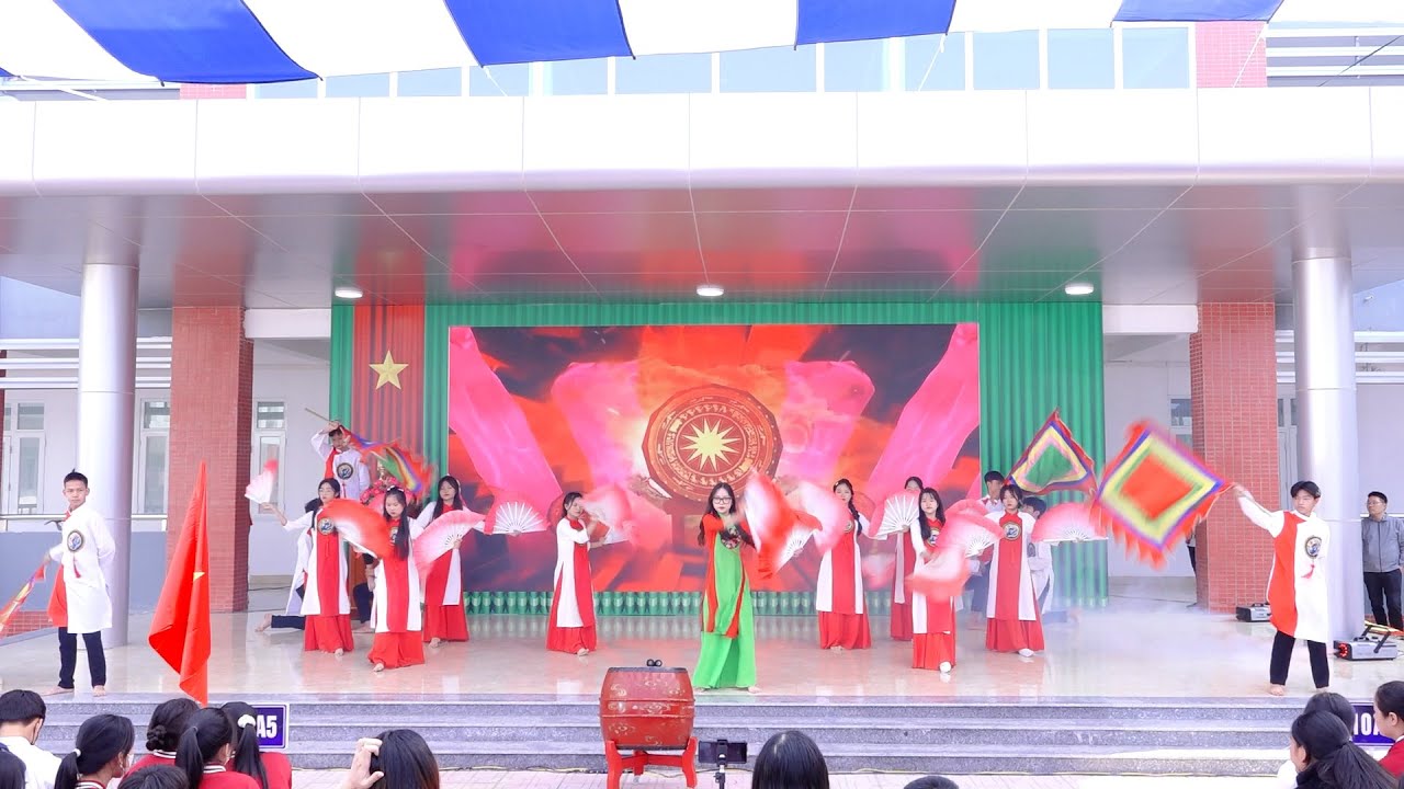 GIẢI NHẤT| MÚA LK HÀO KHÍ VIỆT NAM ft ĐẤT NƯỚC LỜI RU- CHI ĐOÀN 10A8 TRƯỜNG THPT     THỌ XUÂN HÀ NỘI