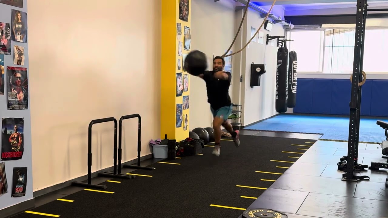 Step right + left + Throw to Sprint (med ball)